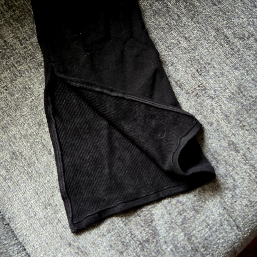 Fabletics Classic Black Highwaisted Seamless Flai… - image 2